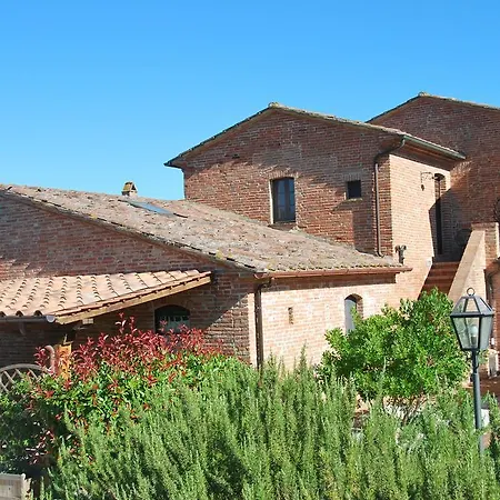 مزرعة للإقامة Le Torri Di Porsenna *