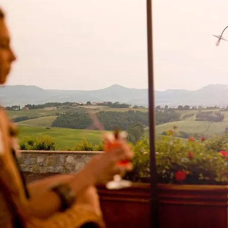 Le Torri Di Porsenna Alloggio per agriturismo *