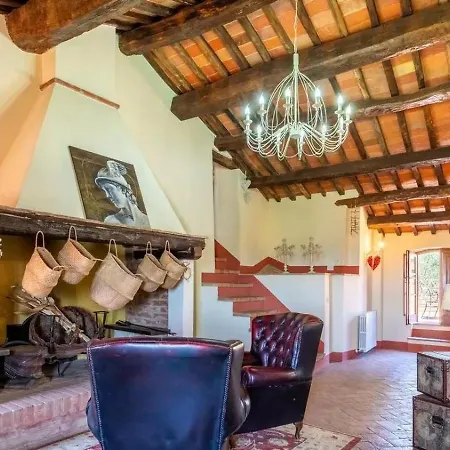 Le Torri Di Porsenna مزرعة للإقامة