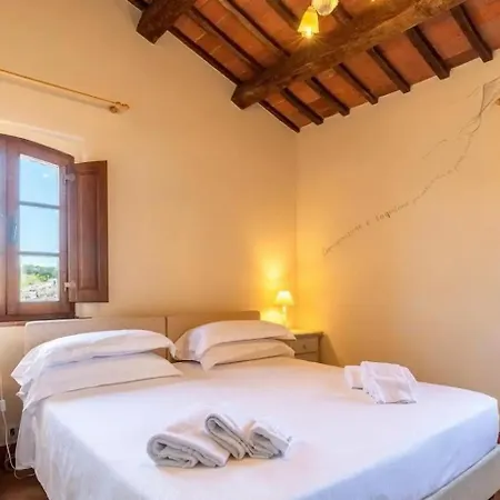 مزرعة للإقامة Le Torri Di Porsenna