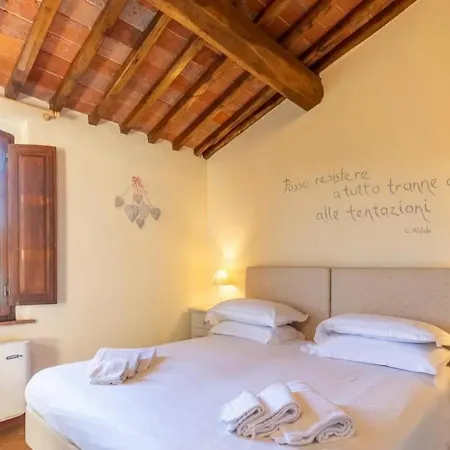 Le Torri Di Porsenna Alloggio per agriturismo *